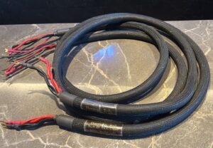 HARMONIC TECH PRO 9 6N  Biwire Spade Spade 2,4 metros