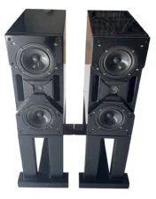 WILSON AUDIO CUB II – Caixa Bookshelf com Pedestais