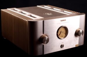 AVANCE A30  Amplificador Integrado Class A  120 watts