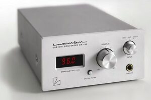 LUXMAN DA-100  USB DAC Headphone Amp