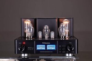 WILLSENTON R-800i  300B/845 Class A  23 Watts