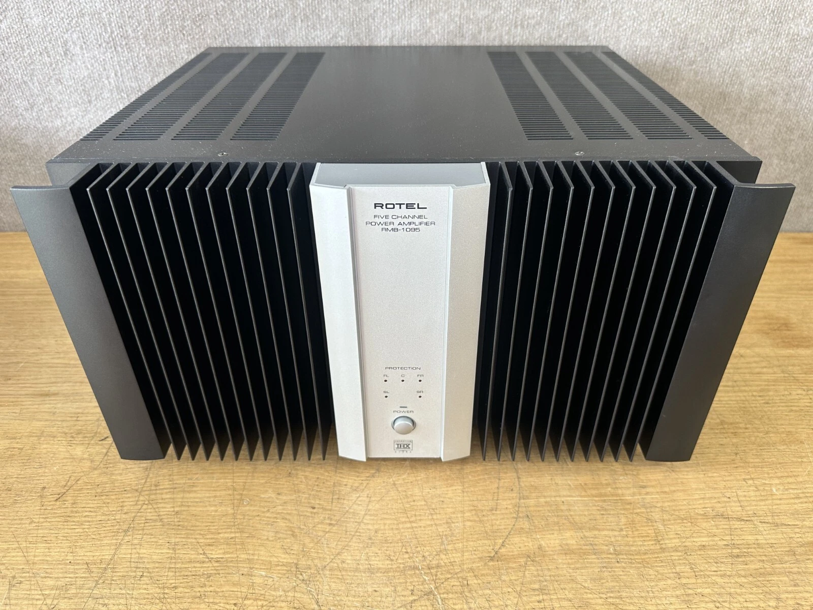 ROTEL RMB1095 THX Amplificador Multicanal 5x 200 watts