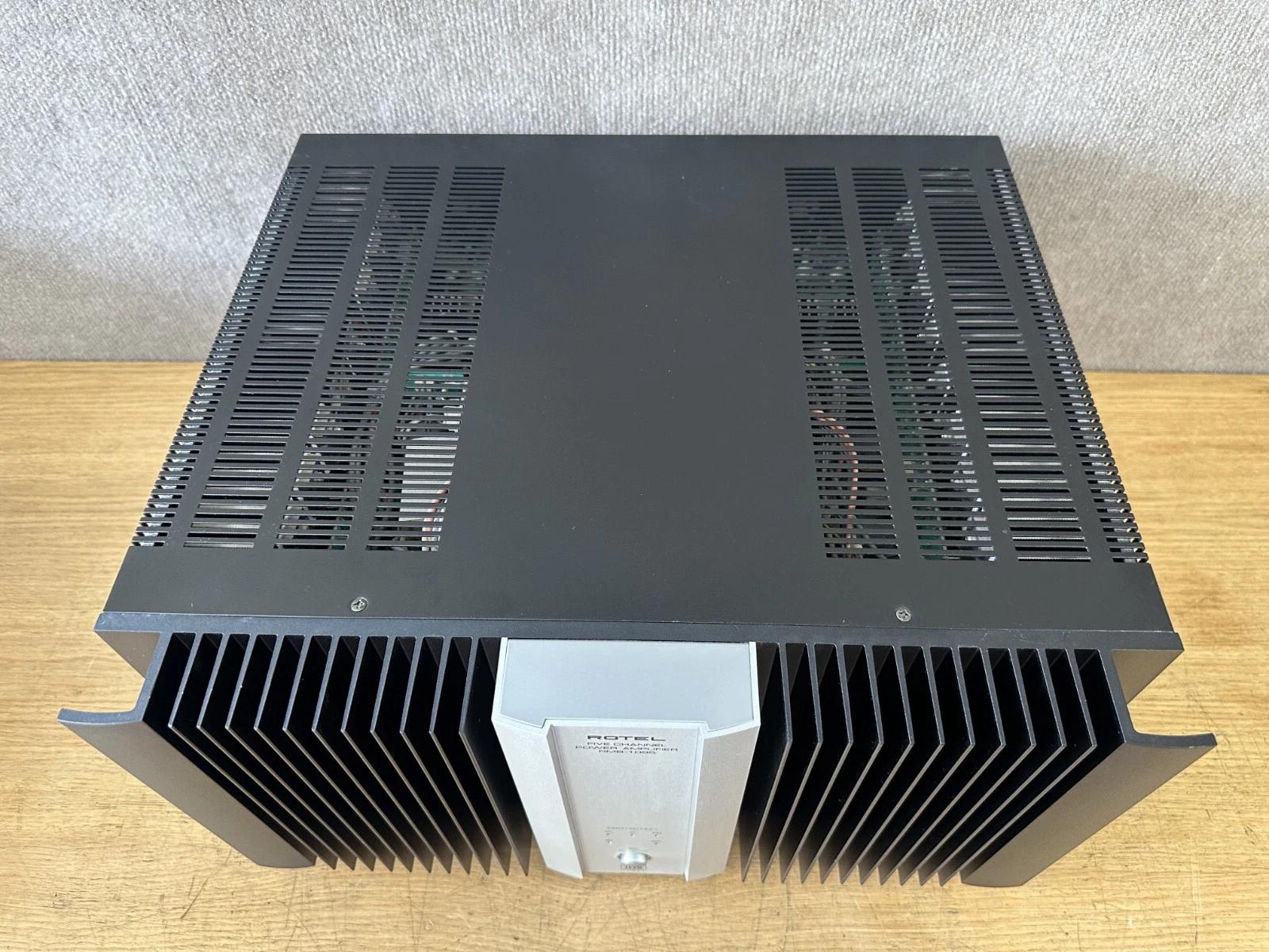 ROTEL RMB1095 THX Amplificador Multicanal 5x 200 watts - Imagem 8