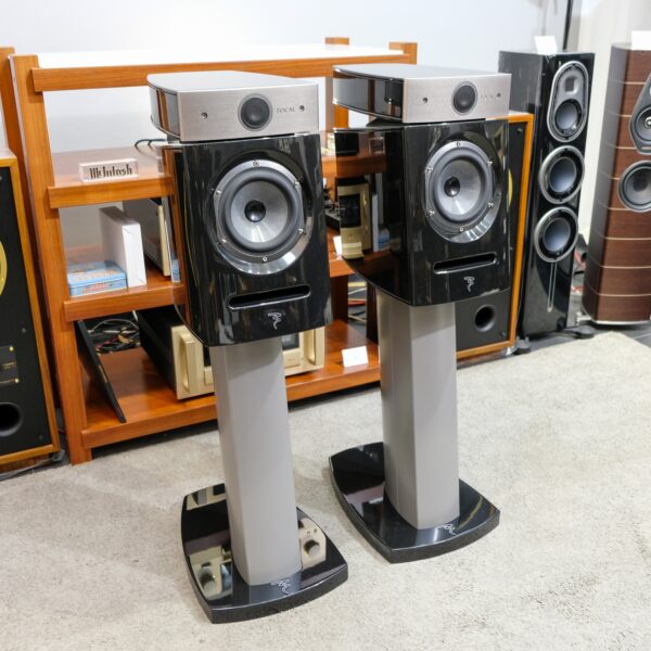 FOCAL DIABLO UTOPIA III com PEDESTAL