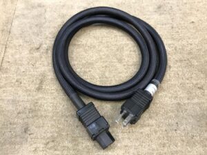 FURUTECH ABSOLUTE POWER Cabo de Força  1,8 metro