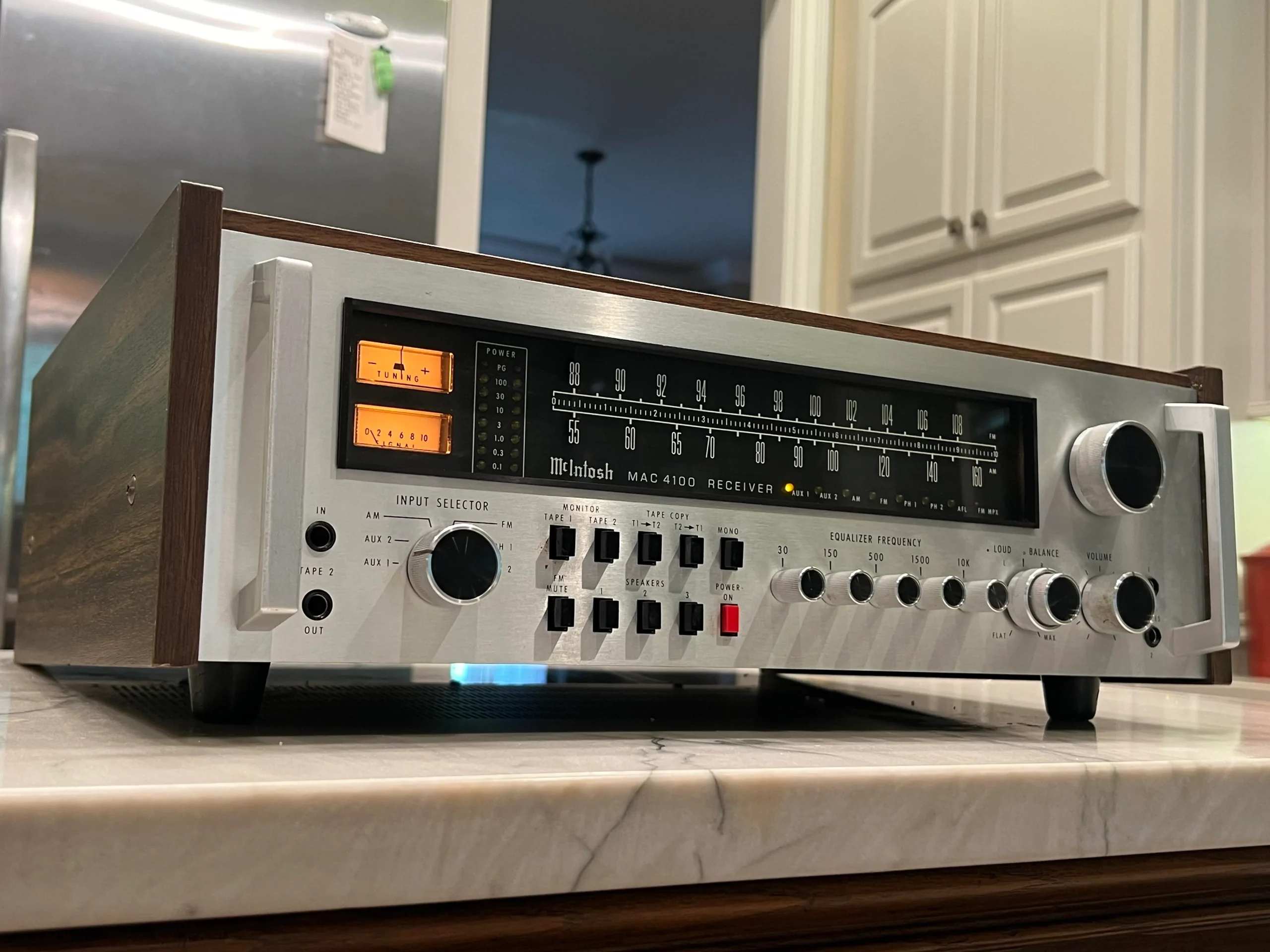 MCINTOSH MAC4100 AM/FM Stereo Receiver 75 watts - Loja HIFICLUB