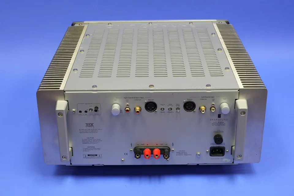 PARASOUND HALO A21 Amplificador Stereo Full Balanced 250 watts - Imagem 8