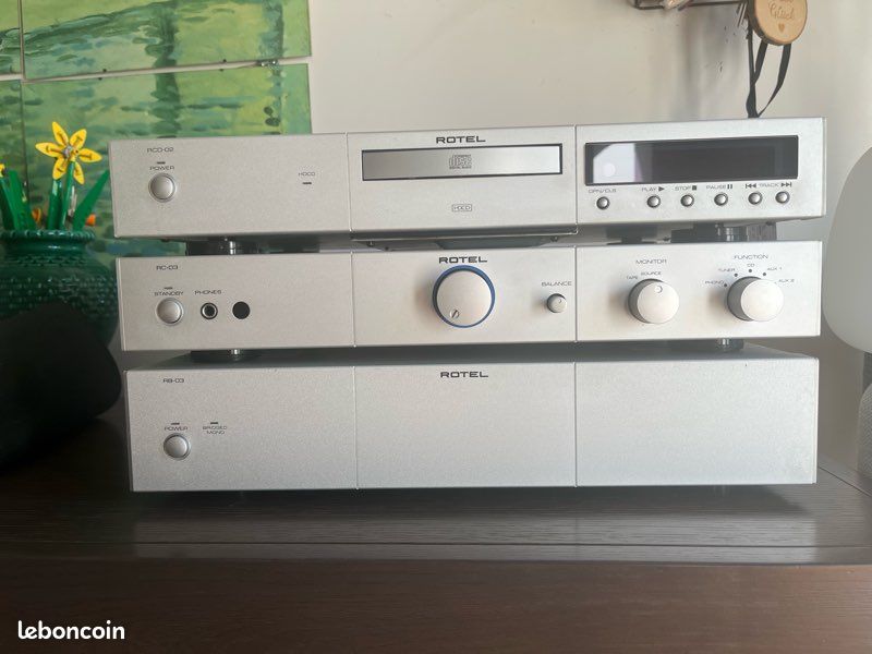 ROTEL RB-03 Amplificador Stereo 70 watts - Imagem 4