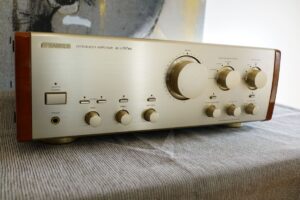 SANSUI AU-ALPHA 707MR  Amplificador Integrado com MM MC Phono 130 watts 100 volts