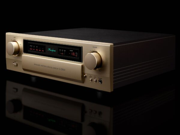 ACCUPHASE C-2300 Preamplificador