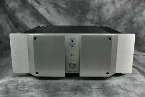 PASS LABS X5  5x 125 watts