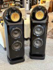 B&W 802 Diamond Black Gloss