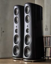 MAGICO M7
