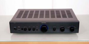 ROTEL RA-06   Amplificador Integrado com DAC, MM Phono, 70 Watts