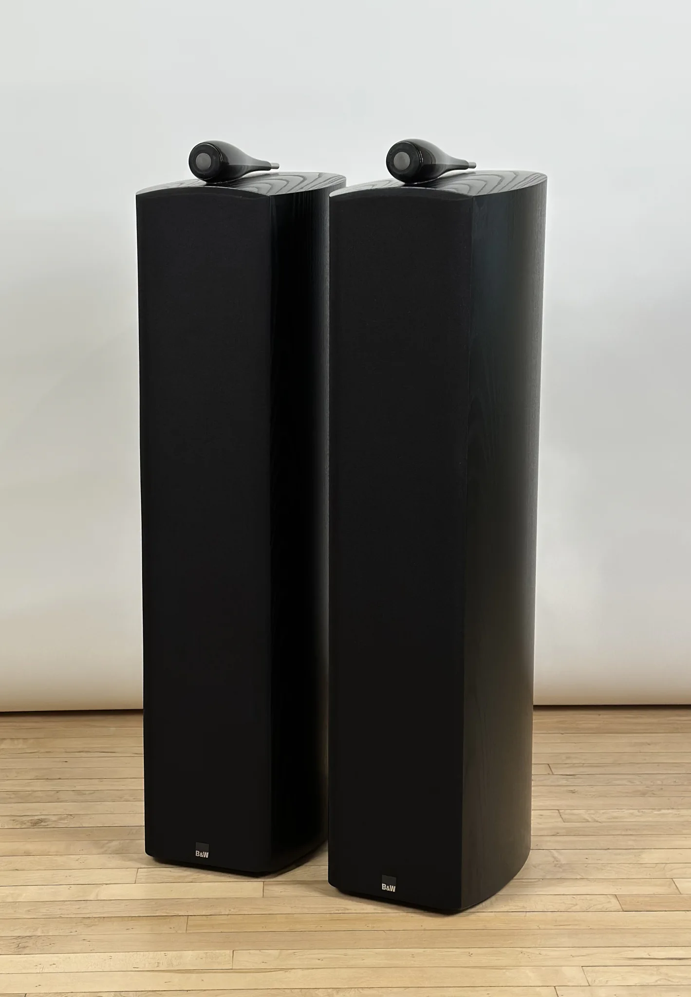 B&W 803 D - Caixa Torre, Black Ash, 500 Watts, (par) - Imagem 4