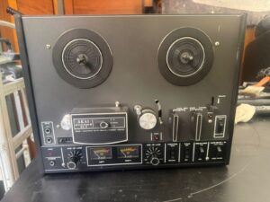 Akai GX-4000DS MK2 – Gravador de Rolo