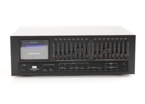 SANSUI SE-9  Equalizador Parametrico e Analizador de Espectro