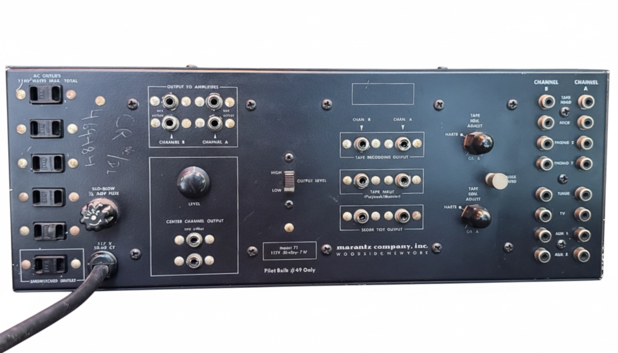 MARANTZ Model 7T – Pré-Amplificador Vintage Transistorizado - Loja