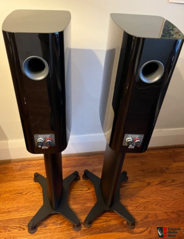 DYNAUDIO CONTOUR 20i Caixas Bookshelf com Pedestais - Imagem 7