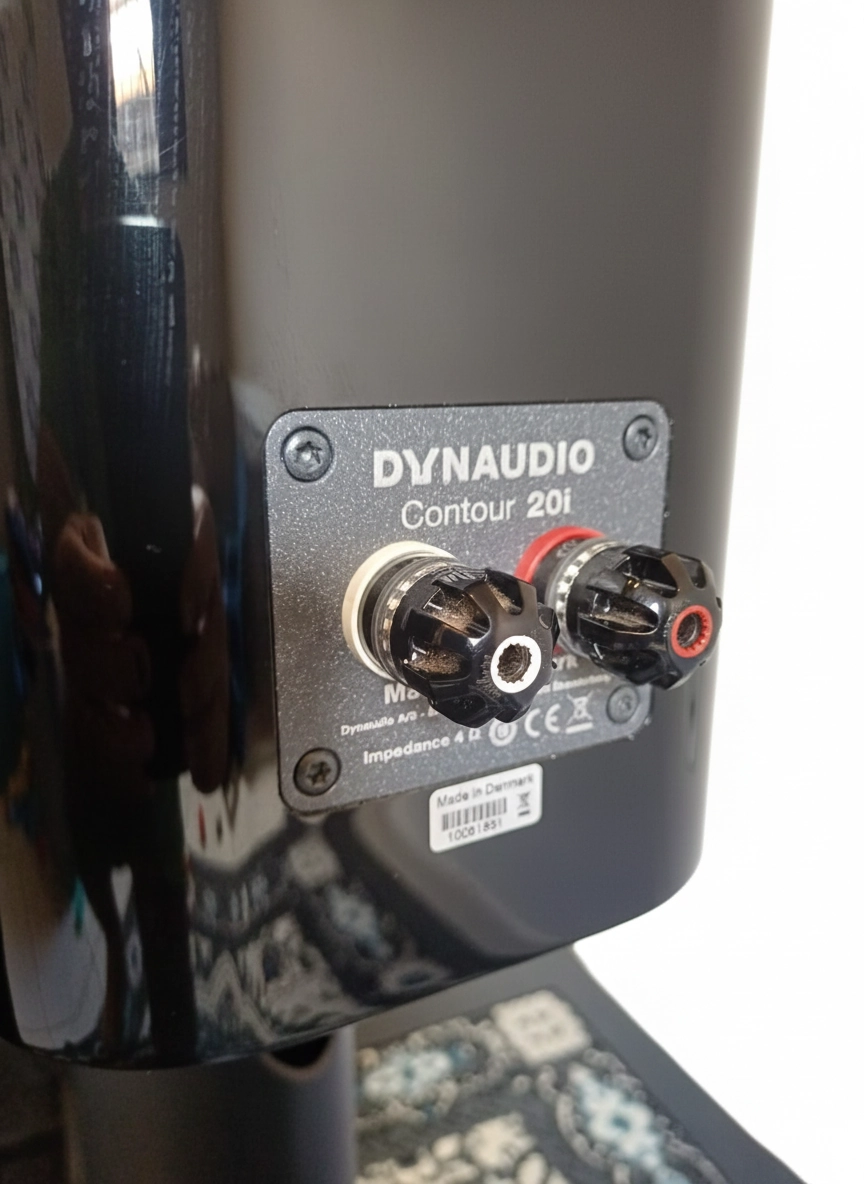 DYNAUDIO Contour 20i - Caixa Bookshelf com Pedestais, 250 Watts - Imagem 5