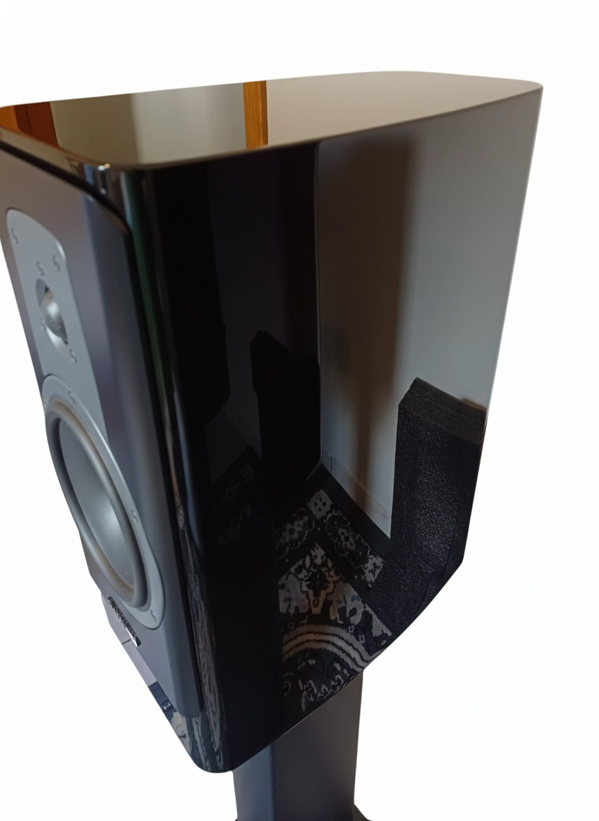 DYNAUDIO Contour 20i - Caixa Bookshelf com Pedestais, 250 Watts - Imagem 4