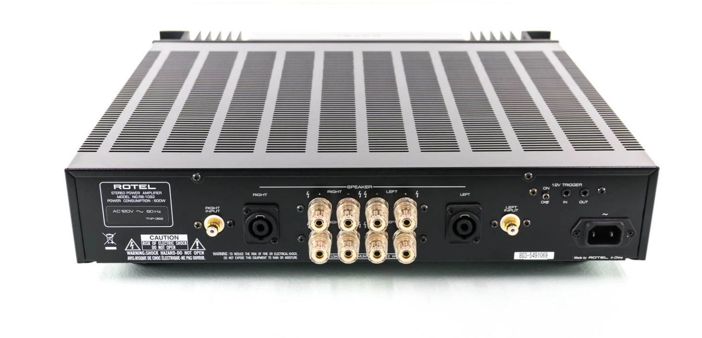 ROTEL RB-1092 - Amplificador de Potência Stereo, 500 Watts - Imagem 4