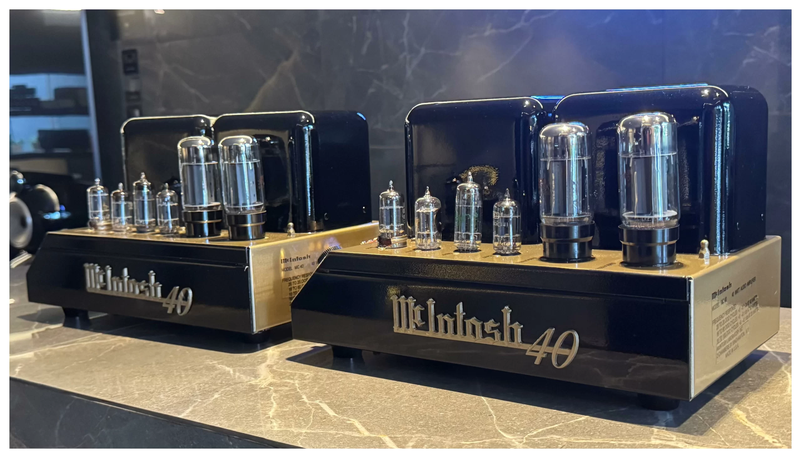 McINTOSH MC40 - Amplificador de Potência Monobloco Valvulado, 40 Watts RMS Contínuos - Imagem 2