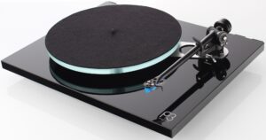 REGA Planar 3 – Toca-Discos com Cápsula Rega Elys 2