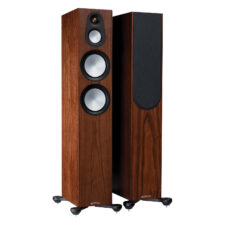 MONITOR AUDIO SILVER 300 7G – Cores Black Gloss, Black e Walnut