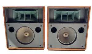 ALTEC VALENCIA 846B (Toda original com recap no crossover por capacitores 18uF da Mundorf )