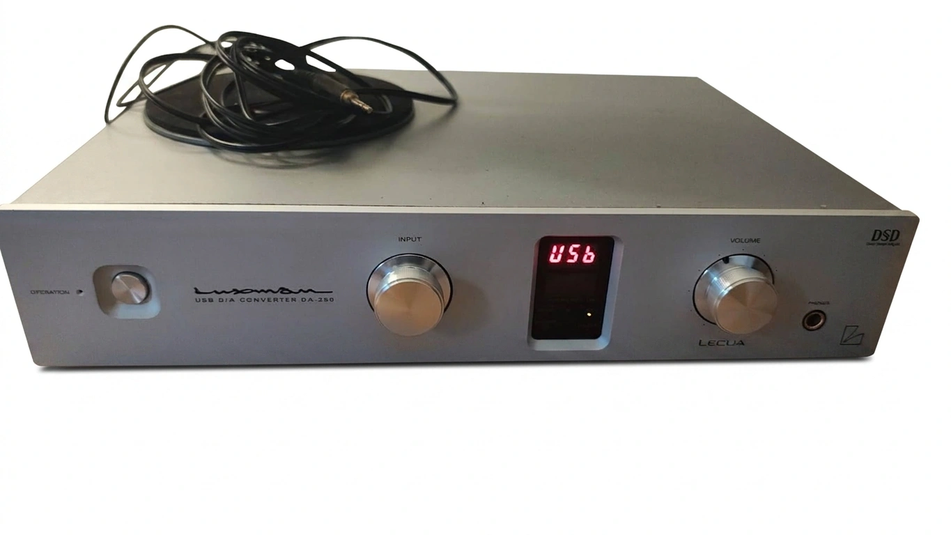LUXMAN DA-250 - DAC com Pré-Amplificador e Amplificador de Fones de Ouvido Integrados