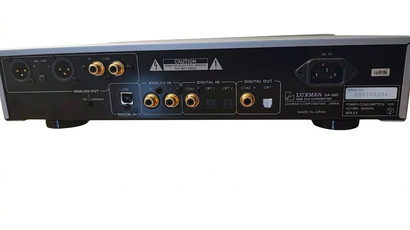 LUXMAN DA-250 - DAC com Pré-Amplificador e Amplificador de Fones de Ouvido Integrados - Imagem 2