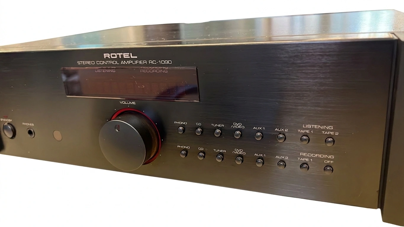 ROTEL RC-1090 - Pré-Amplificador Estéreo - Imagem 2