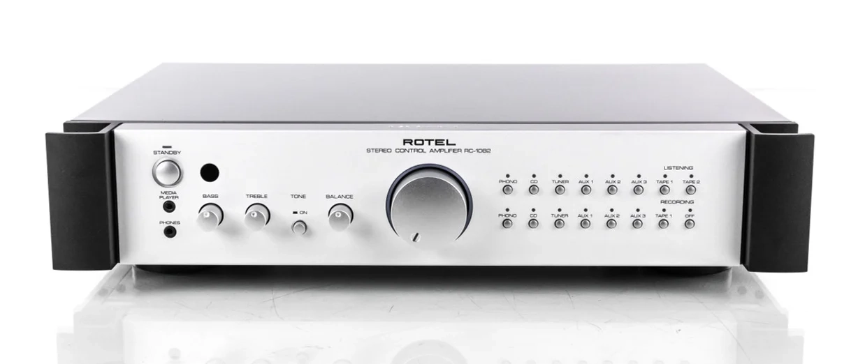 ROTEL RC-1082 Pré-amplificador Estéreo