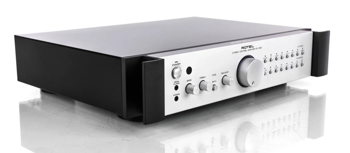 ROTEL RC-1082 Pré-amplificador Estéreo - Imagem 2